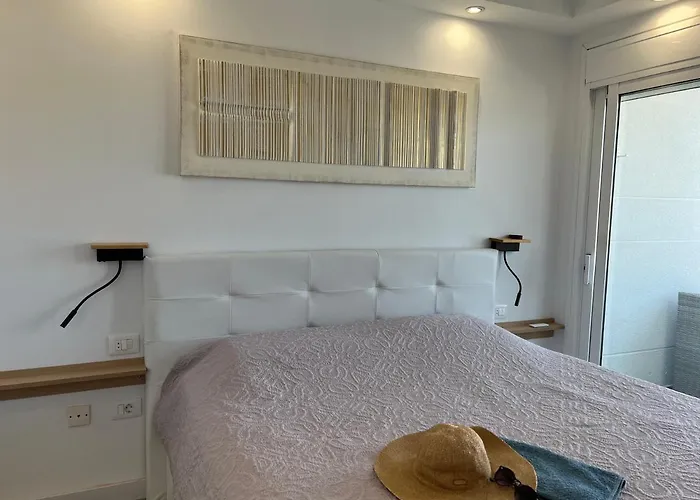 2 Bedroom With Breathtaking View Of The Sea - Sunset Апартаменты *